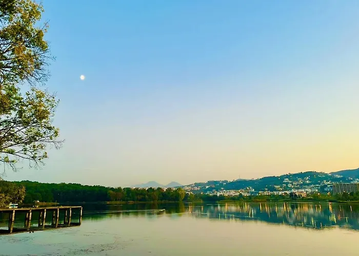 Lake Escape - Home 1